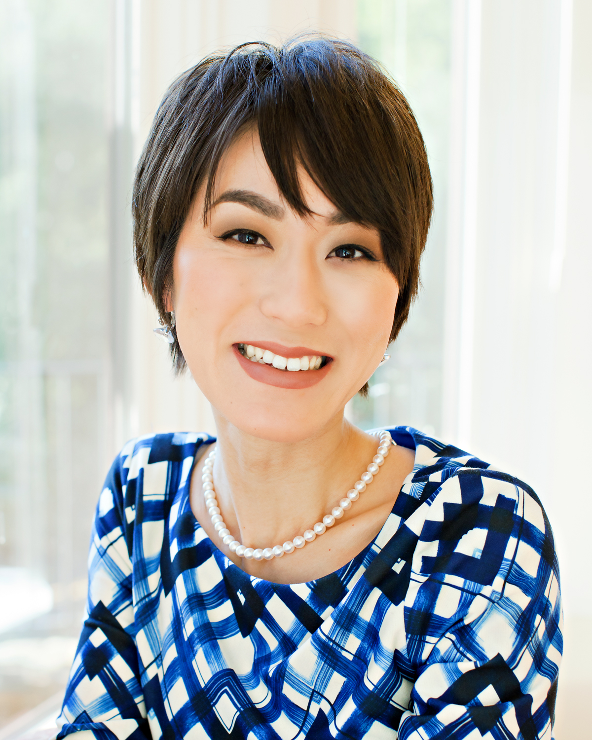 Aya Schwartz, experienced real estate agent in the Marin County california